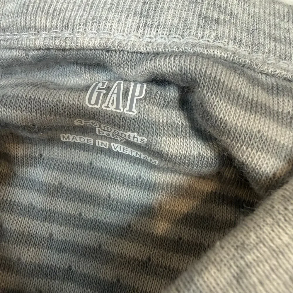 GAP nwt baby